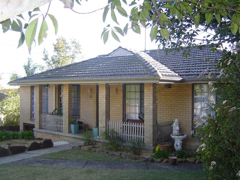 10 Winford Place, Macquarie Hills, NSW 2285