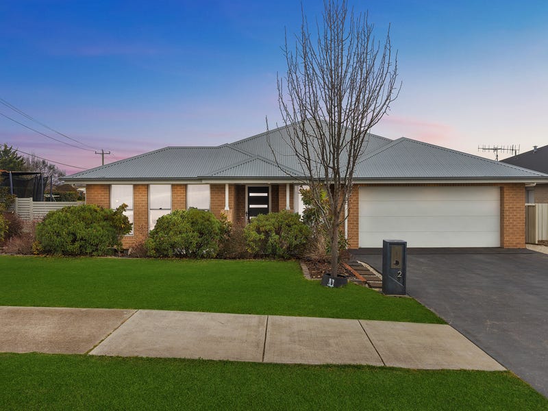 2 Colls Close, Yass, NSW 2582 Property Details