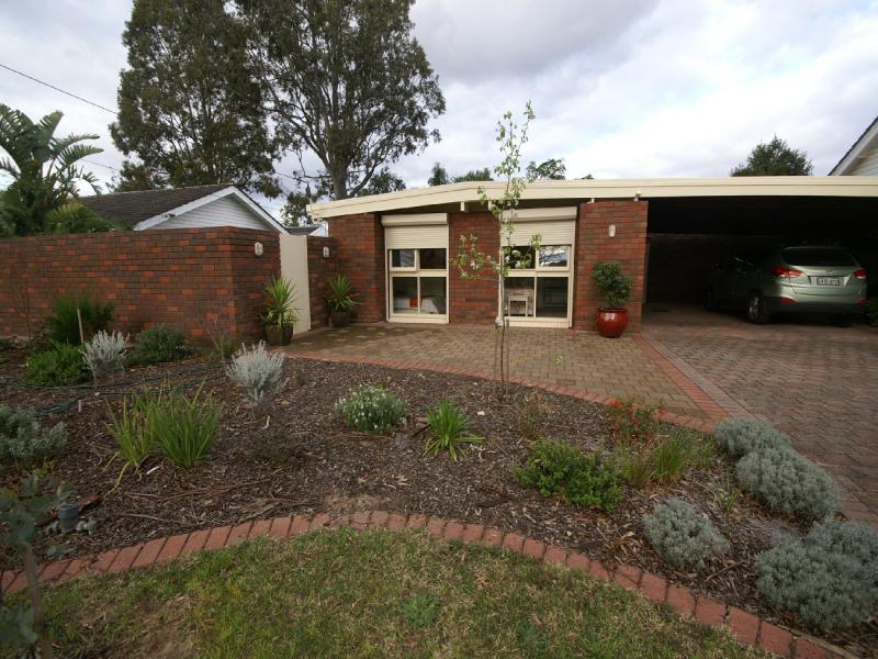 9 College Drive, Rostrevor, SA 5073