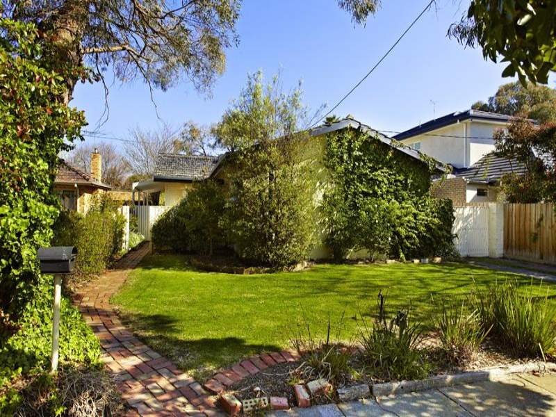 26 Raynes Park Road, Hampton, Vic 3188 Property Details