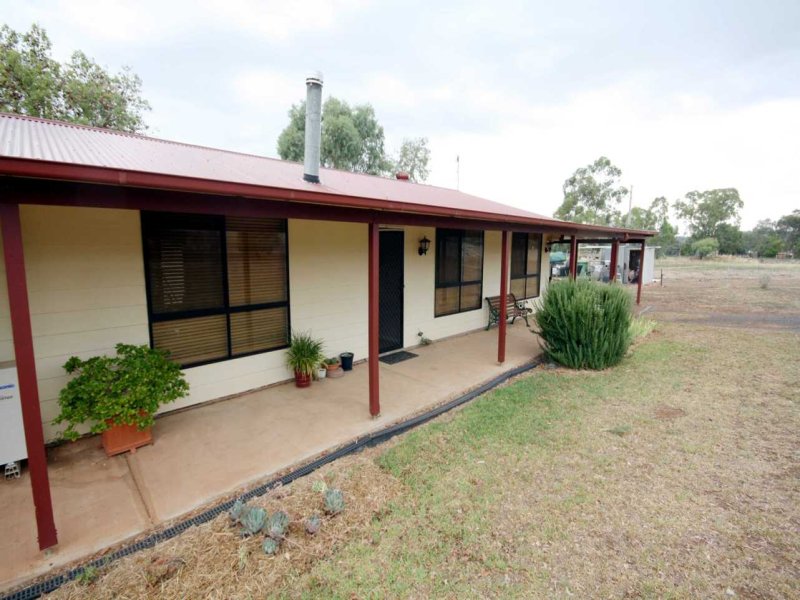 2628 Narragal Street, Geurie, NSW 2818 Property Details