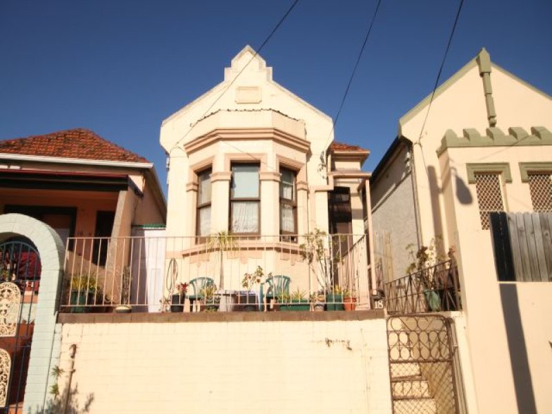 18 Wollongong Road, Arncliffe, NSW 2205 Property Details