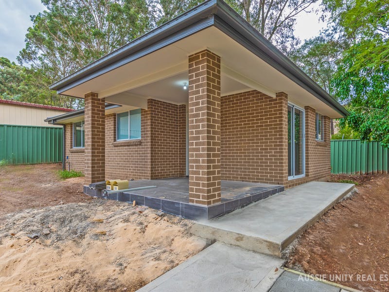 51 Rowley Street, Pendle Hill, NSW 2145
