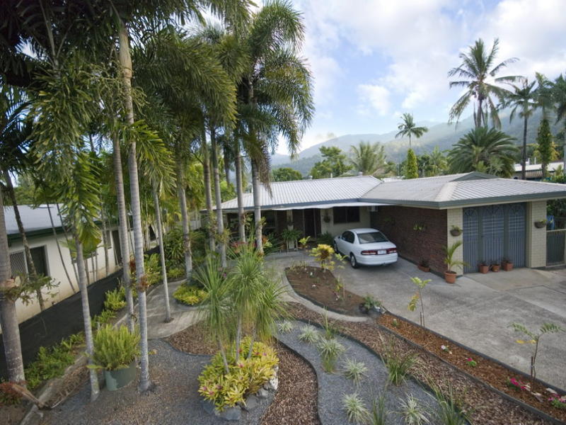 17 Carnation Drive, Mooroobool, Qld 4870 Property Details