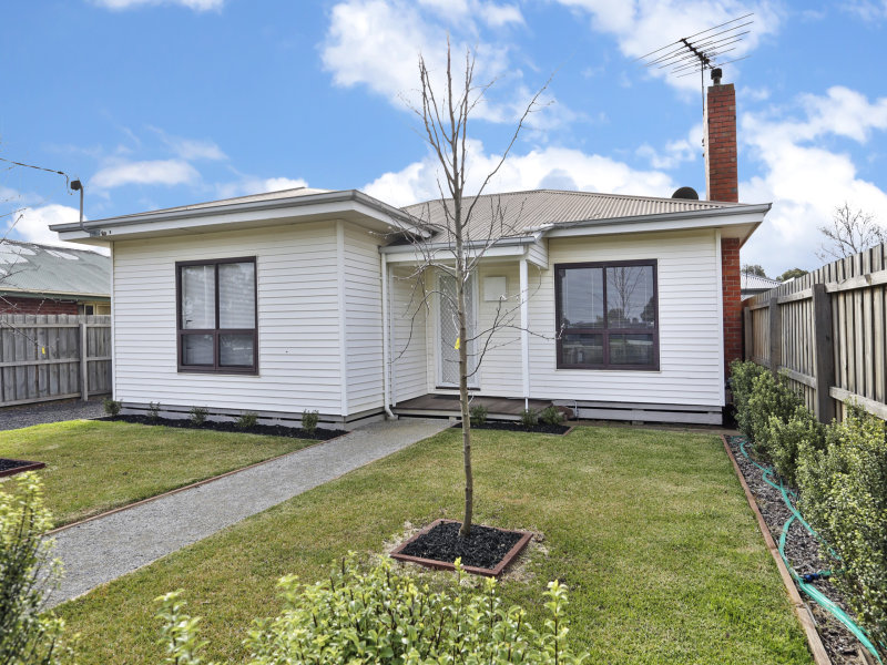 9 Godfrey Street, East Geelong, VIC 3219