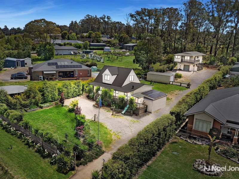 332 National Park Road, Kinglake West, VIC 3757