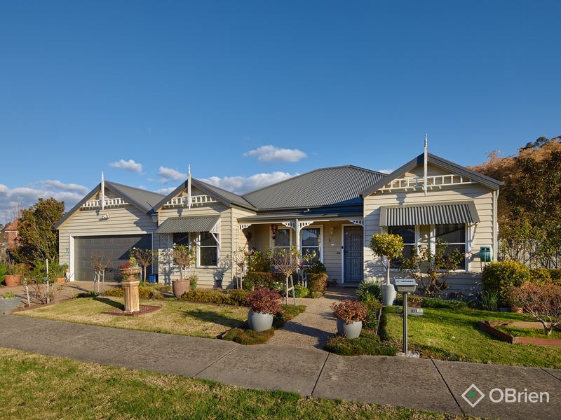 101 Cook Street, Drouin, VIC 3818