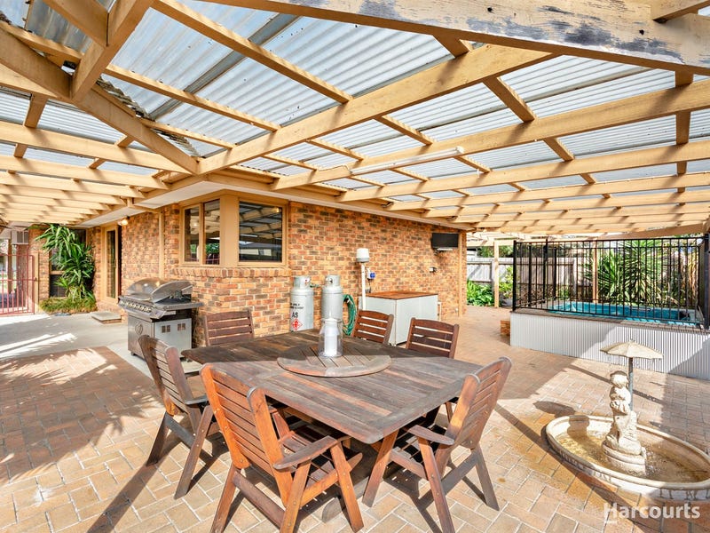 16 Charles Street, Koo Wee Rup, VIC 3981