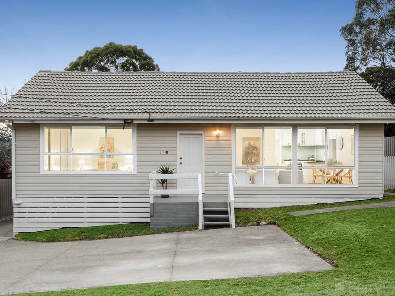 1/19 Devon Avenue, Heathmont, Vic 3135 Townhouse for Sale 1/19 Devon Avenue, Heathmont, Vic 3135 Townhouse for Sale