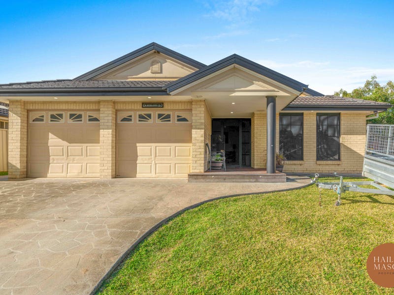 18 Burradoo Crescent, Nowra, NSW 2541 House for Sale
