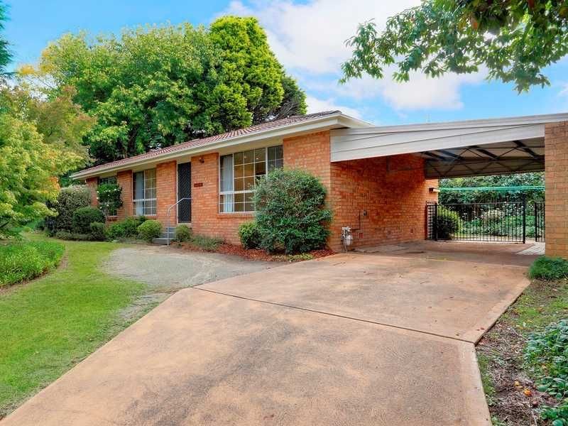 12 Merrett Drive, Moss Vale, NSW 2577