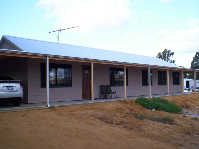 77 ROBINSON ST, Gingin, WA 6503 Property Details