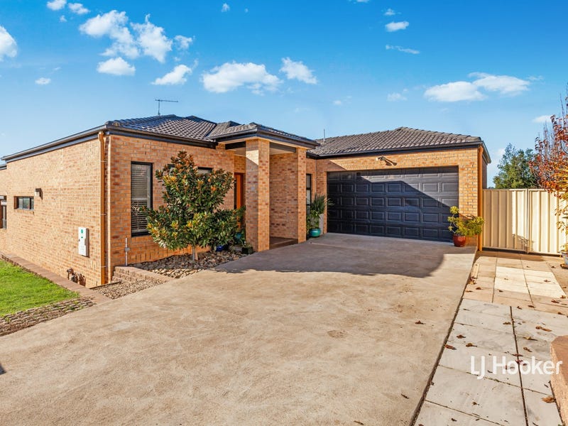 6 James Close, Kilmore, Vic 3764 House for Sale