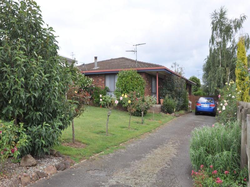 84 Charles Street, Warragul, Vic 3820 Property Details