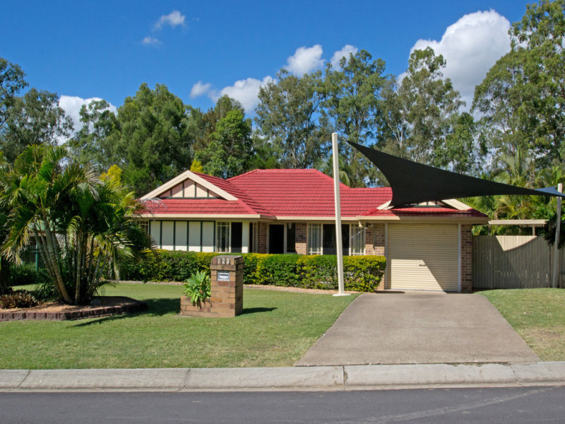 123 Sandalwood Drive, Yamanto, Qld 4305