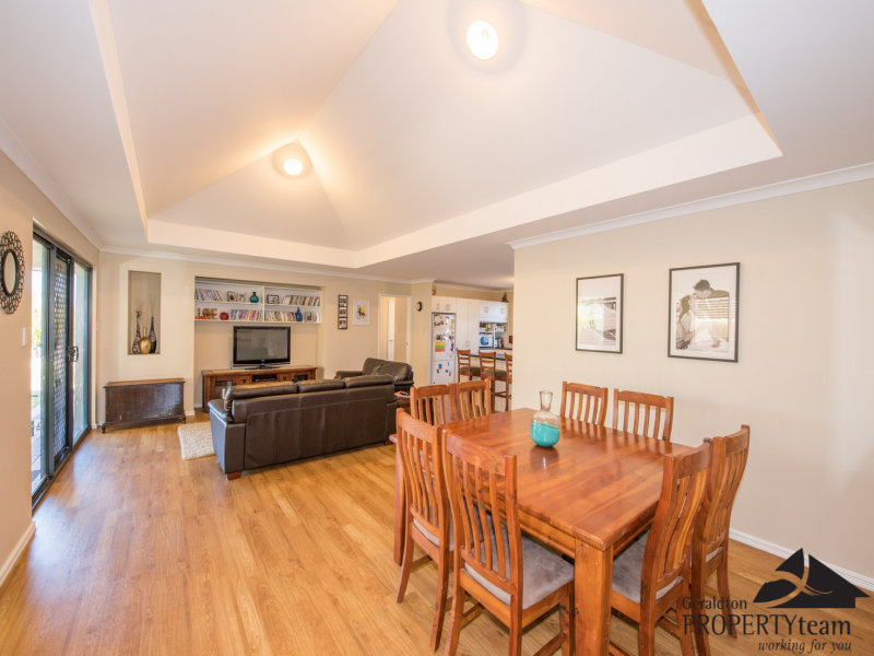 6 Coveside Way, Drummond Cove, WA 6532