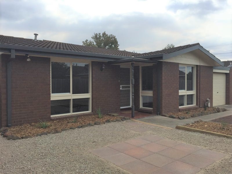 2/57 Calder Street, Manifold Heights, VIC 3218