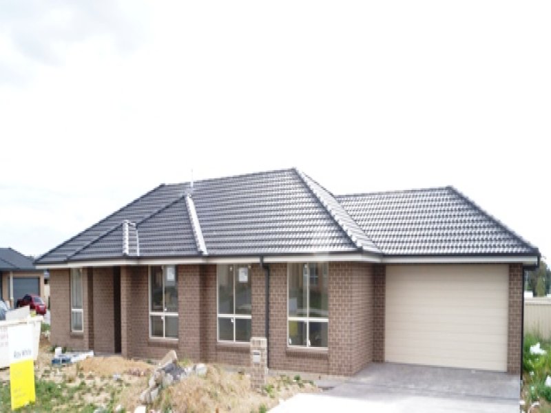 2 Agate Street, Orange, NSW 2800 Property Details