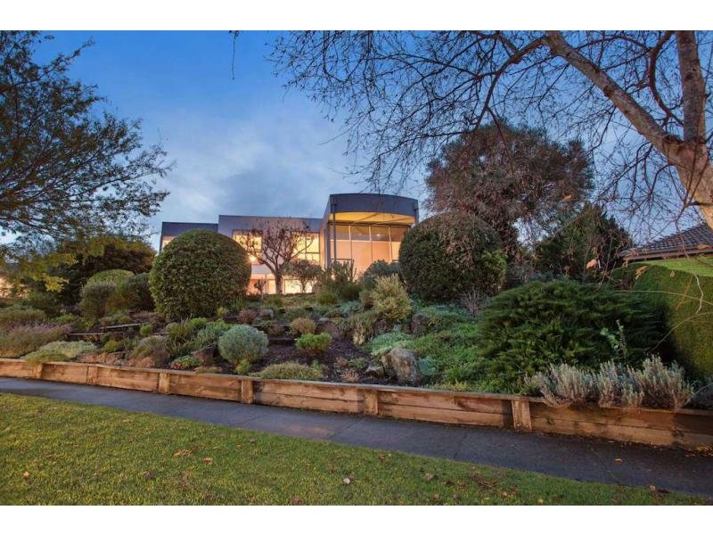 46 Edrington Park Drive, Berwick, VIC 3806