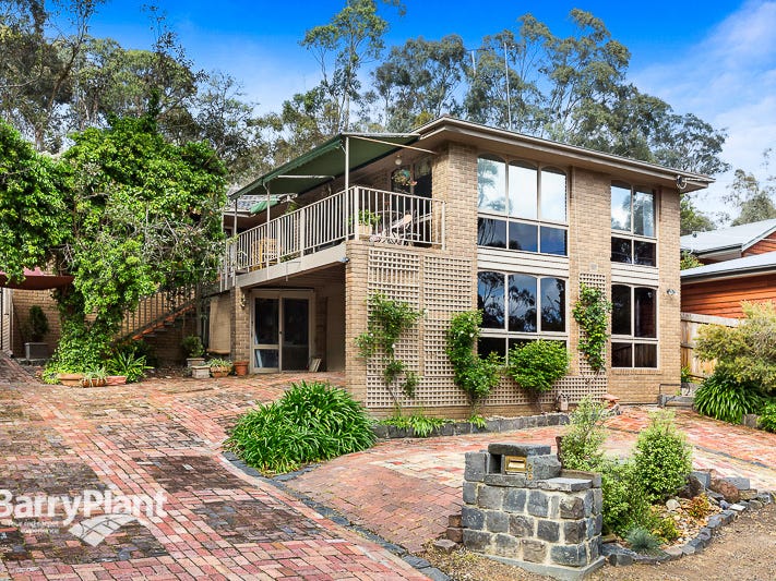 26 Hurst Road, Hurstbridge, Vic 3099 Property Details