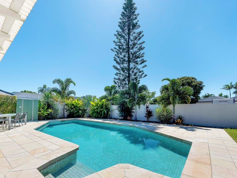 12 Elgin Cresent, Bundall, Qld 4217 Property Details