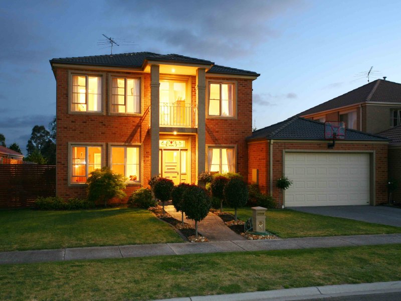 5 Vista Place, Beaconsfield, Vic 3807 Property Details