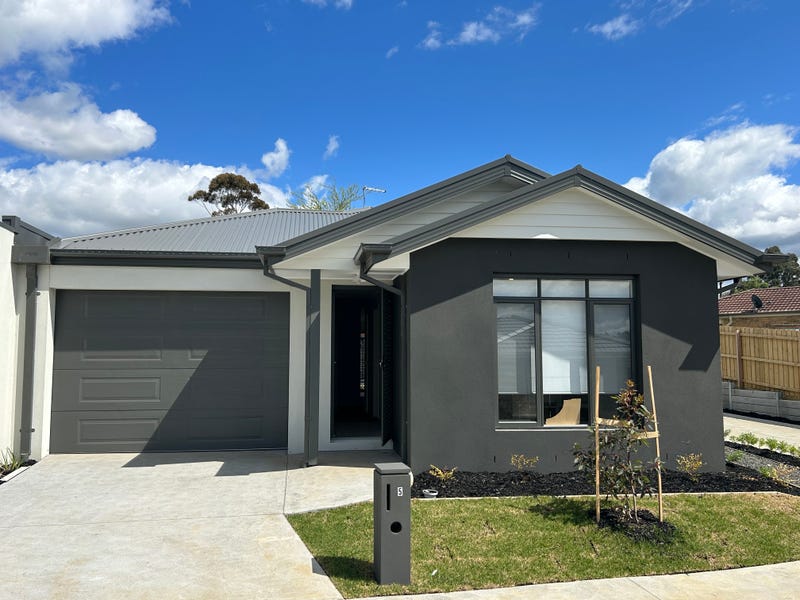 Property 140701323, Pakenham, Vic 3810 Property Details