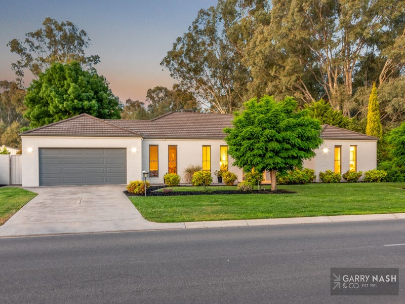 2 Cambridge Drive, Wangaratta, Vic 3677 Property Details