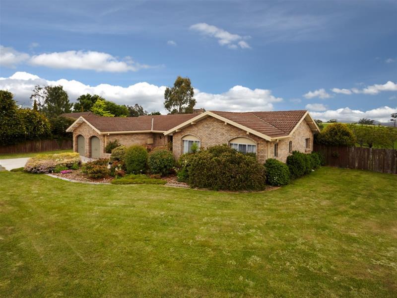 7981 Westbury Place, Deloraine, Tas 7304 Property Details
