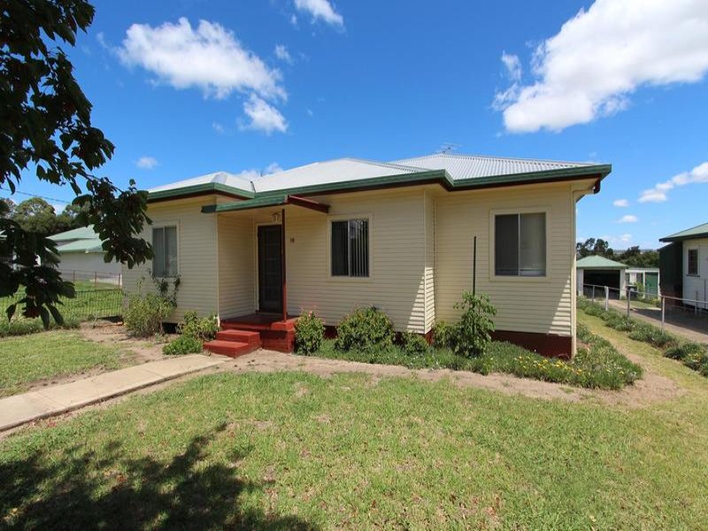 38 Mulligan Street, Inverell, NSW 2360 Property Details