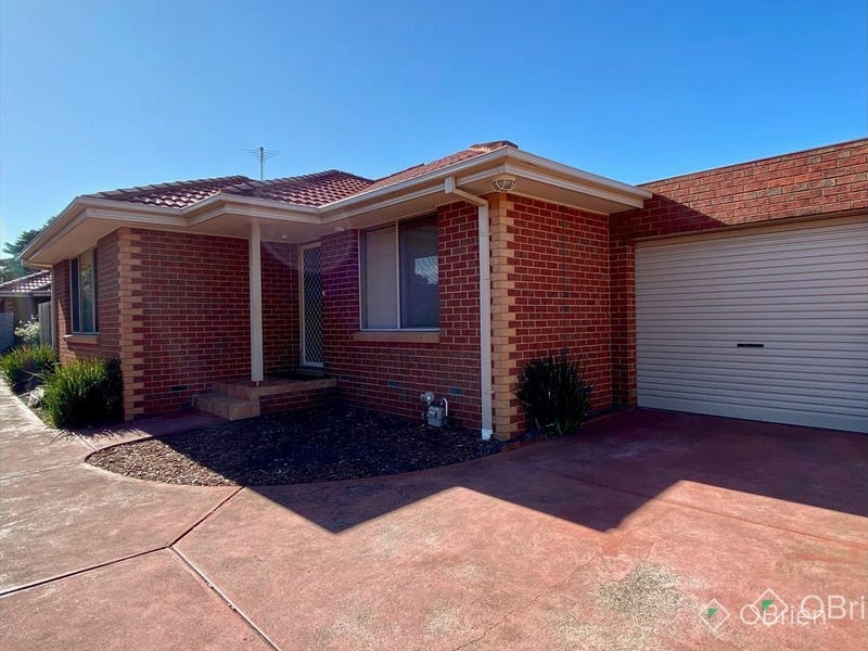 2/11 David Street, Frankston, Vic 3199 Property Details