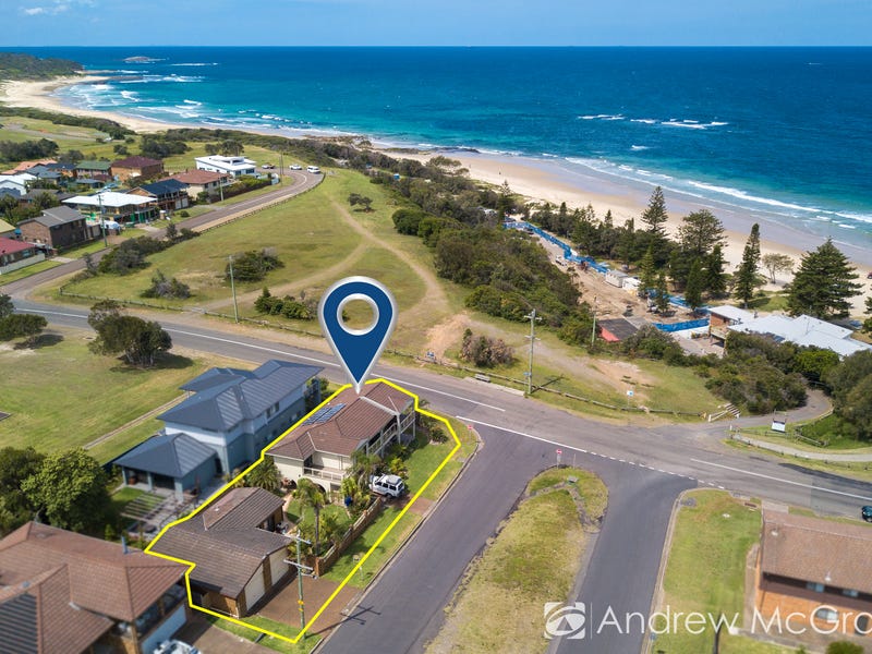 128 Caves Beach Road, Caves Beach, NSW 2281