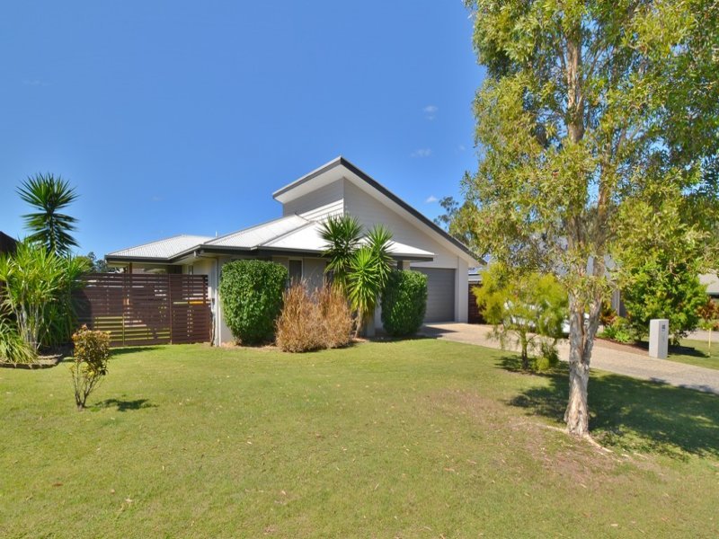 19 Heights Road, Beerwah, QLD 4519