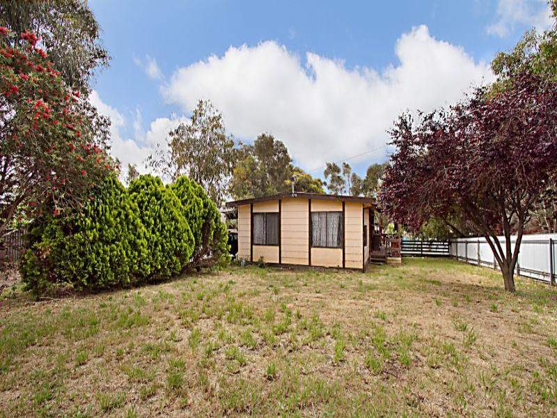 1 Etty Street, Castlemaine, Vic 3450 Property Details