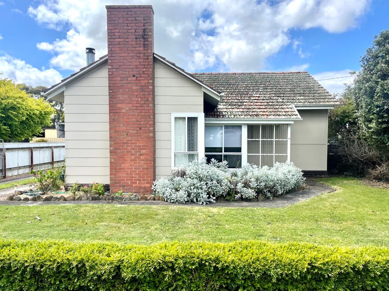 18 Grey Street, Terang, Vic 3264