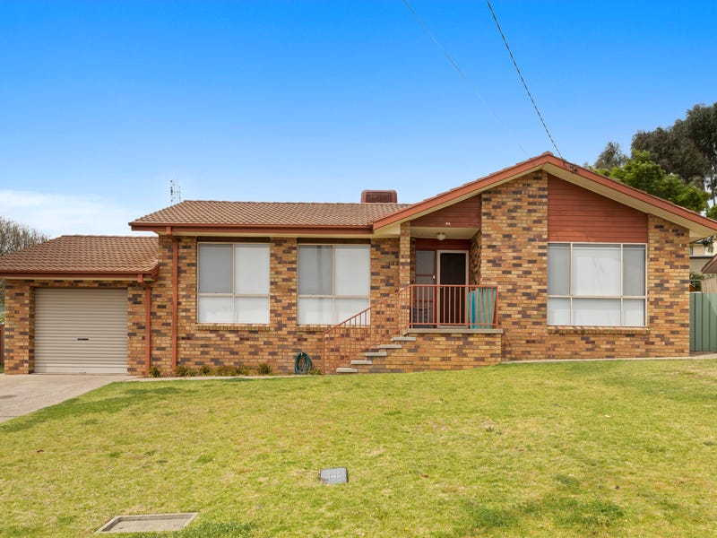 54 Merriman Drive, Yass, NSW 2582 House for Sale