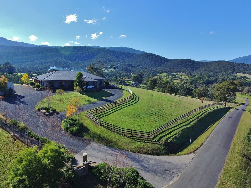 52 Ainsworth Avenue, Chum Creek, VIC 3777