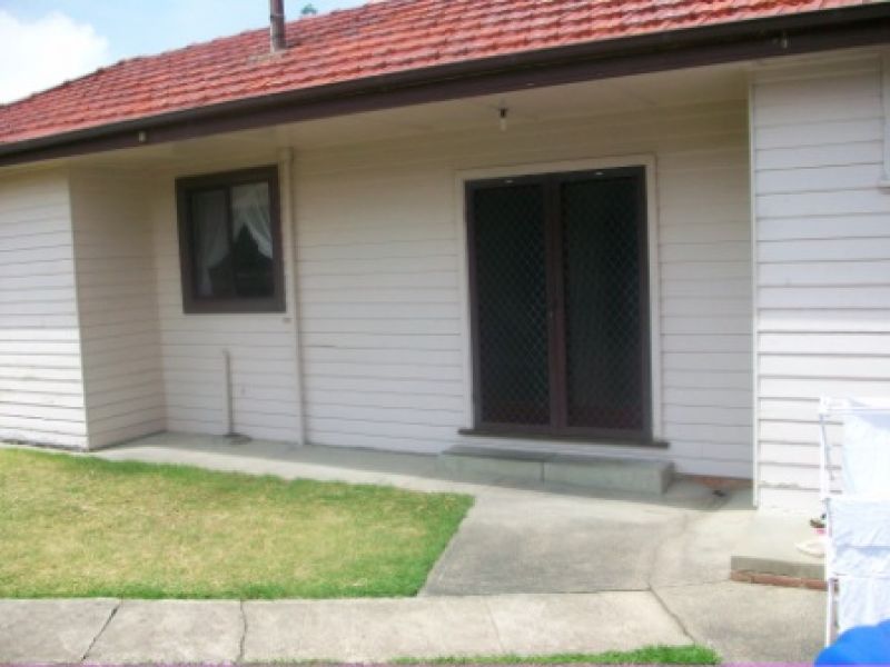 2/3 Dunkley Parade, Mount Hutton, NSW 2290