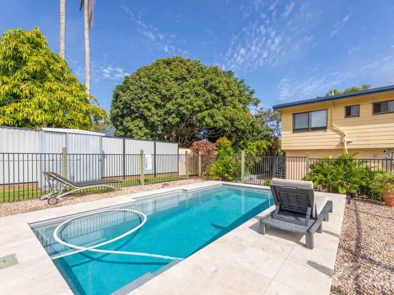 5 HAMILTON ROAD, Woodford, Qld 4514 Property Details