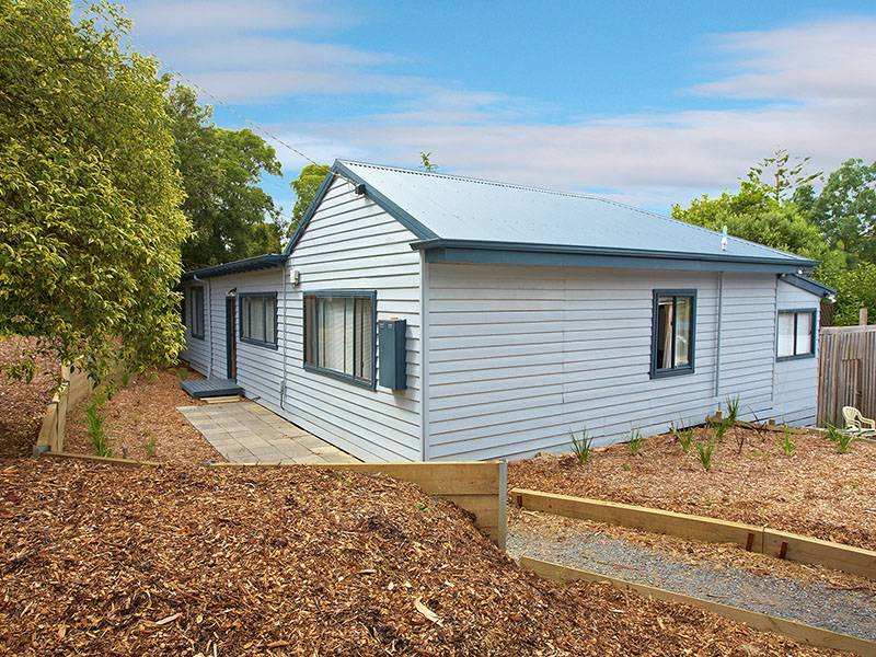 1 Stirling Road, Croydon, Vic 3136 Property Details