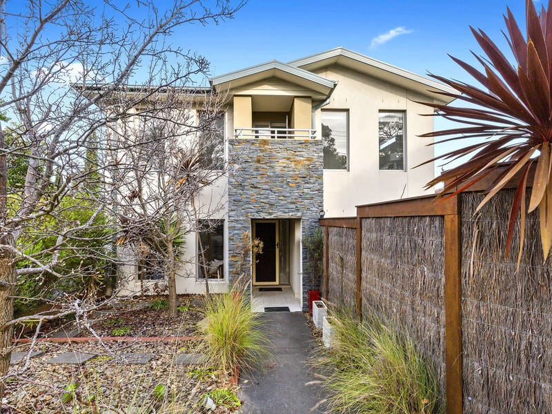 32A Shandon Street, Mornington, Vic 3931 Property Details