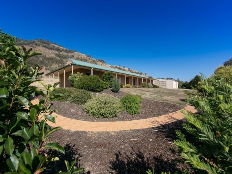 1372 Kiewa Valley Highway, Kiewa, Vic 3691 Property Details