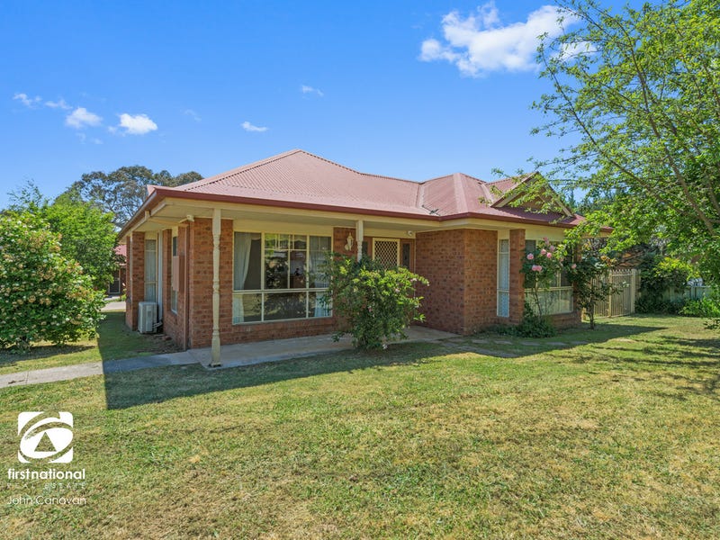 1/57 Old Mill Road, Mansfield, VIC 3722