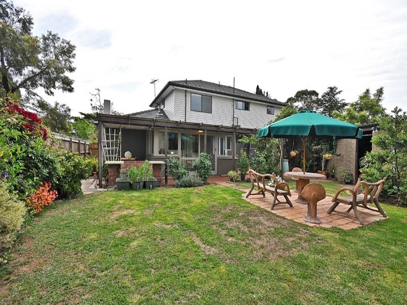 10 Woodlea Drive, Glen Waverley, VIC 3150