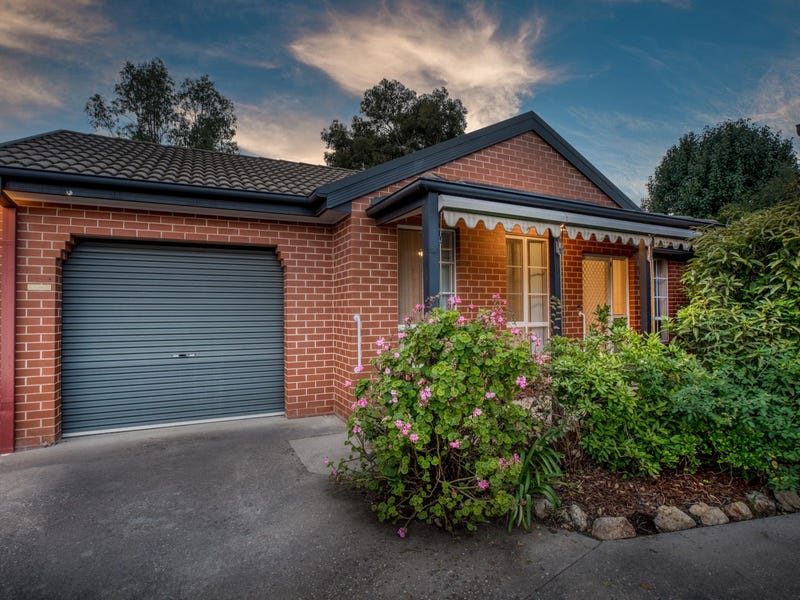 2/6 Prujoy Place, West Albury, NSW 2640 Townhouse for Sale