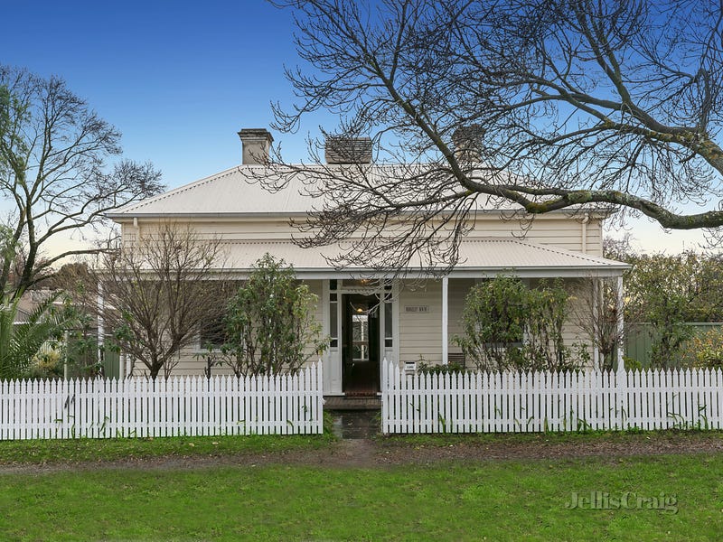 11 Berkeley Street, Castlemaine, VIC 3450