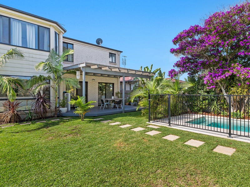 4 Alexandra Street, Umina Beach, NSW 2257