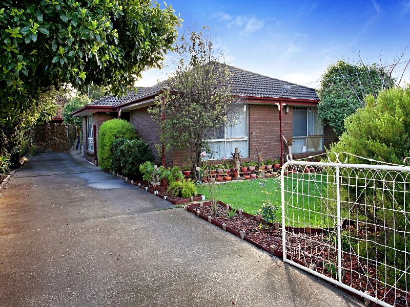 9 Carina Drive, Melton, VIC 3337