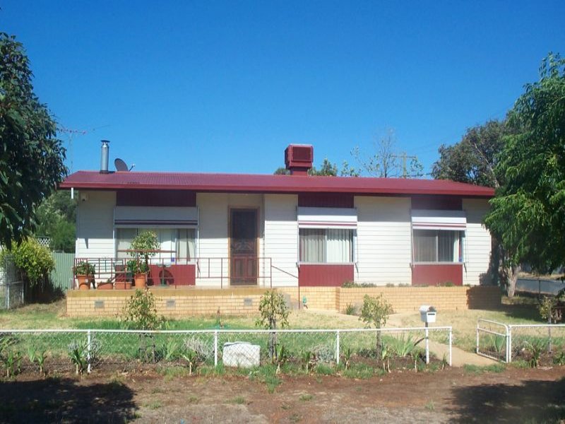 138 Vesper Street, Temora, NSW 2666