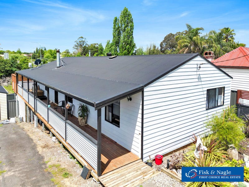 52 Valley Street, Bega, NSW 2550 Property Details